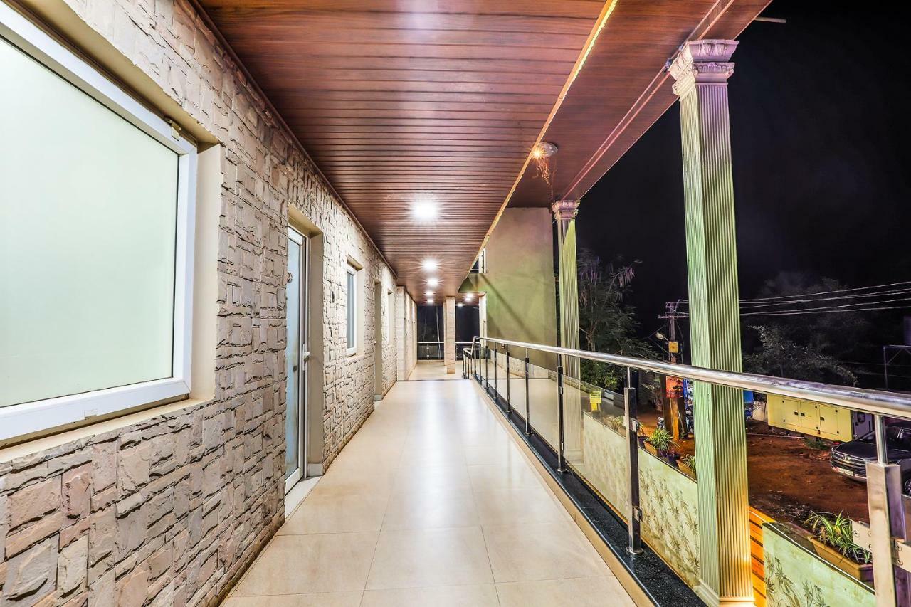 Hotel Sea Shore Beach Resort, Calangute Buitenkant foto